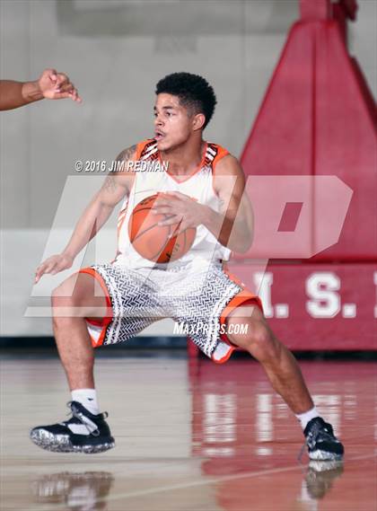 Thumbnail 3 in Fort Bend Bush vs. Lancaster (McDonald's Texas Invitational) photogallery.