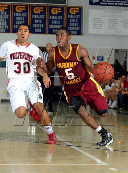 Thumbnail 1 in Bellevue vs. Antelope (MaxPreps Holiday Classic) photogallery.
