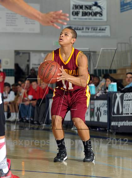 Thumbnail 3 in Bellevue vs. Antelope (MaxPreps Holiday Classic) photogallery.
