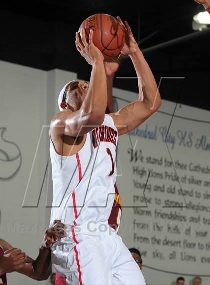 Thumbnail 1 in Bellevue vs. Antelope (MaxPreps Holiday Classic) photogallery.