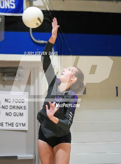Thumbnail 2 in Notre Dame Prep vs. O'Connor photogallery.