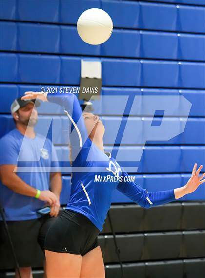 Thumbnail 1 in Notre Dame Prep vs. O'Connor photogallery.
