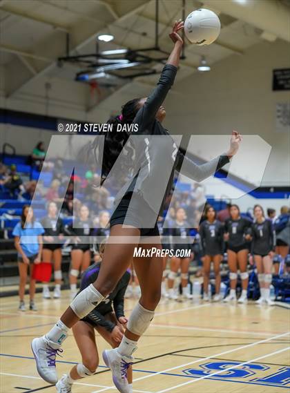 Thumbnail 3 in Notre Dame Prep vs. O'Connor photogallery.