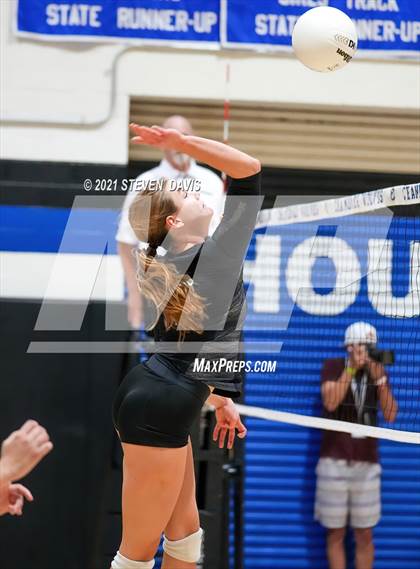 Thumbnail 2 in Notre Dame Prep vs. O'Connor photogallery.