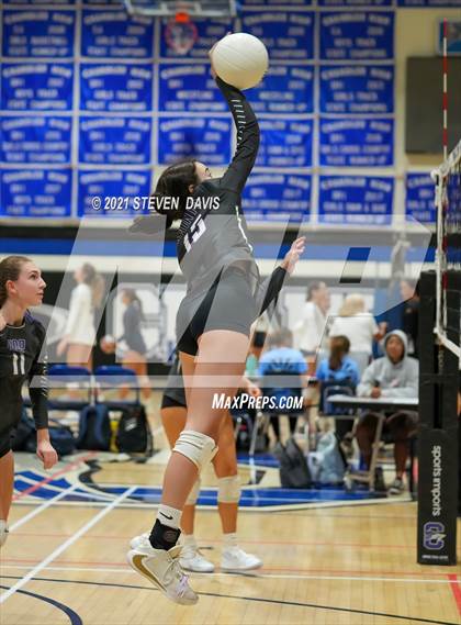 Thumbnail 2 in Notre Dame Prep vs. O'Connor photogallery.