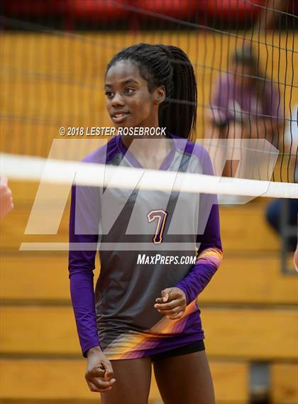 Thumbnail 2 in Navarro @ Fredericksburg photogallery.