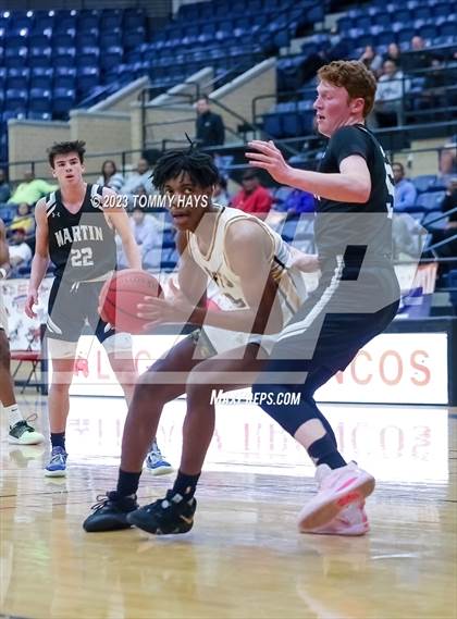 Thumbnail 2 in Fort Bend Marshall vs. Martin (Whataburger Classic) photogallery.