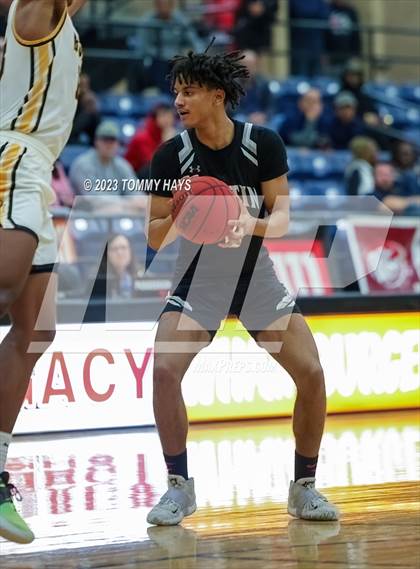 Thumbnail 3 in Fort Bend Marshall vs. Martin (Whataburger Classic) photogallery.
