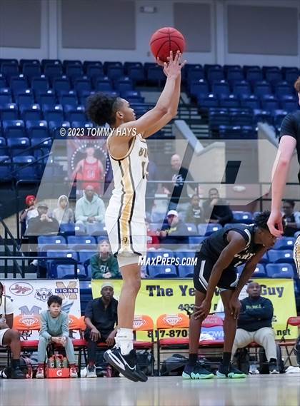 Thumbnail 3 in Fort Bend Marshall vs. Martin (Whataburger Classic) photogallery.