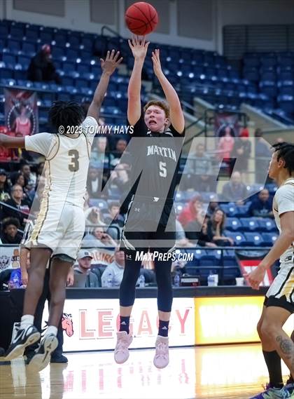Thumbnail 2 in Fort Bend Marshall vs. Martin (Whataburger Classic) photogallery.