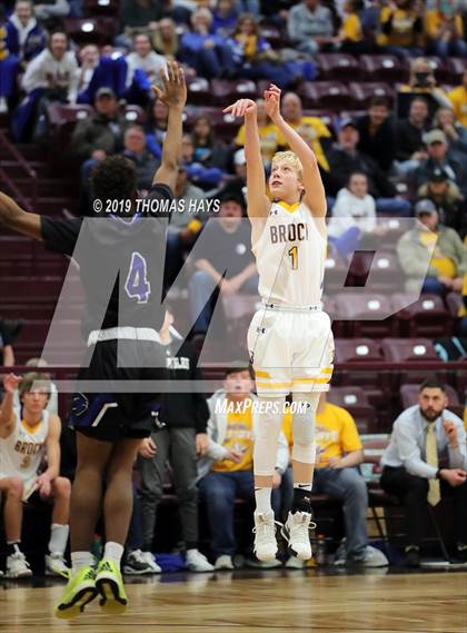 Thumbnail 3 in Brock vs. City View (UIL 3A Bi-District Playoff) photogallery.