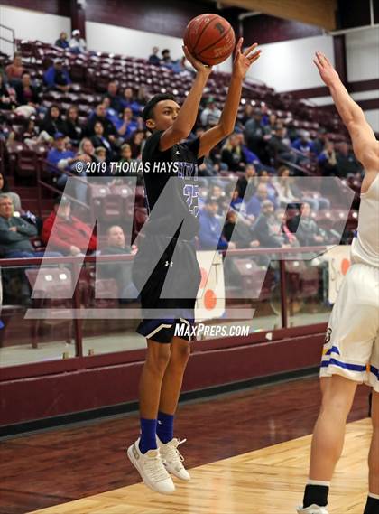 Thumbnail 2 in Brock vs. City View (UIL 3A Bi-District Playoff) photogallery.