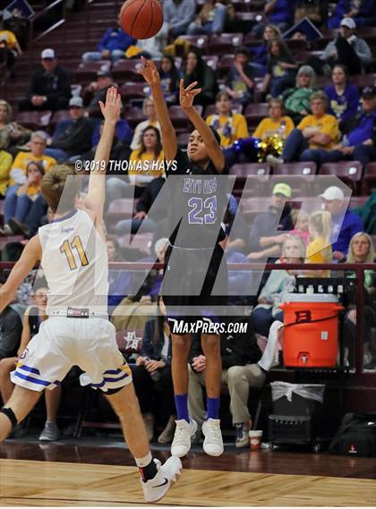 Thumbnail 1 in Brock vs. City View (UIL 3A Bi-District Playoff) photogallery.