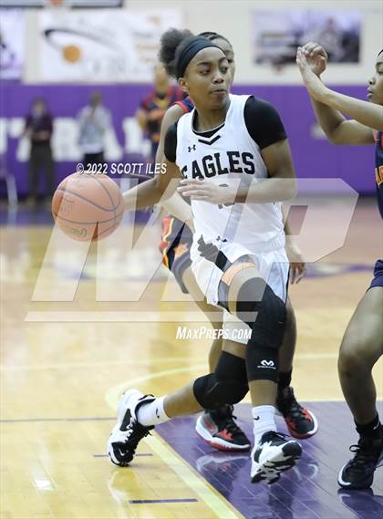 Thumbnail 3 in Example Academy vs Purcell Marian (OGBR Classic in the City) photogallery.