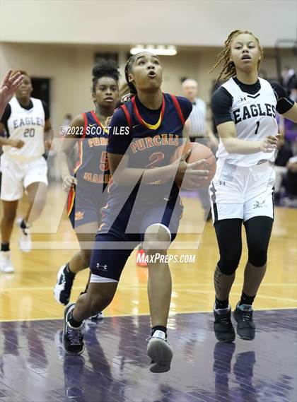 Thumbnail 3 in Example Academy vs Purcell Marian (OGBR Classic in the City) photogallery.