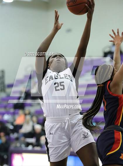 Thumbnail 3 in Example Academy vs Purcell Marian (OGBR Classic in the City) photogallery.