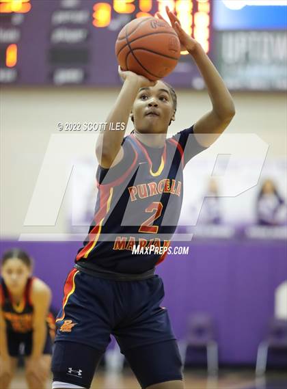 Thumbnail 2 in Example Academy vs Purcell Marian (OGBR Classic in the City) photogallery.
