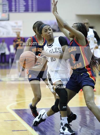 Thumbnail 1 in Example Academy vs Purcell Marian (OGBR Classic in the City) photogallery.