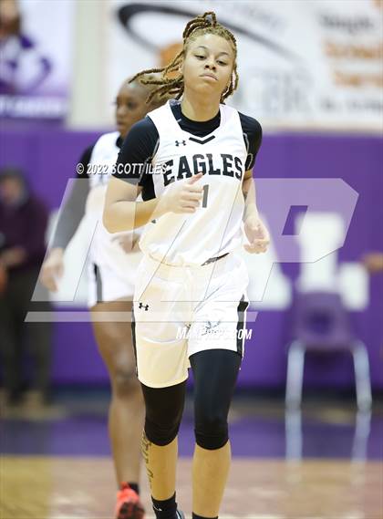 Thumbnail 2 in Example Academy vs Purcell Marian (OGBR Classic in the City) photogallery.