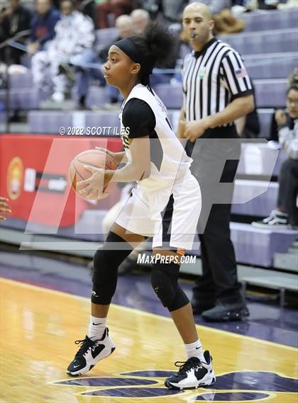 Thumbnail 1 in Example Academy vs Purcell Marian (OGBR Classic in the City) photogallery.