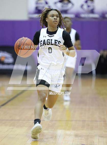 Thumbnail 2 in Example Academy vs Purcell Marian (OGBR Classic in the City) photogallery.