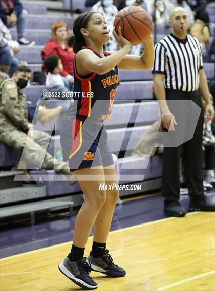 Thumbnail 2 in Example Academy vs Purcell Marian (OGBR Classic in the City) photogallery.