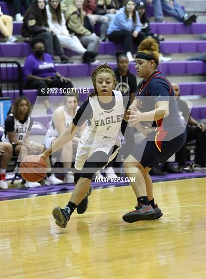 Thumbnail 2 in Example Academy vs Purcell Marian (OGBR Classic in the City) photogallery.