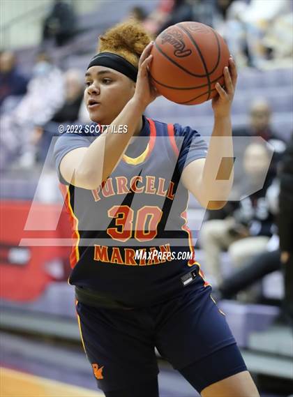 Thumbnail 3 in Example Academy vs Purcell Marian (OGBR Classic in the City) photogallery.