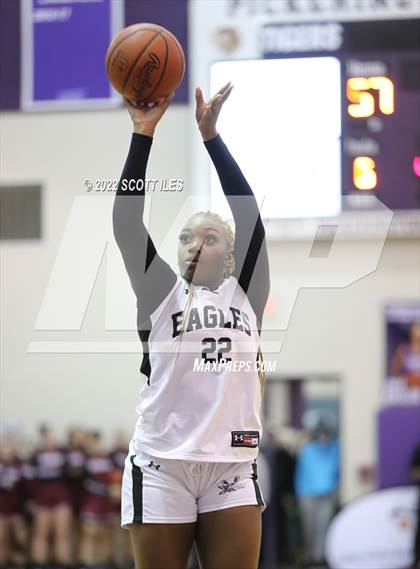 Thumbnail 2 in Example Academy vs Purcell Marian (OGBR Classic in the City) photogallery.