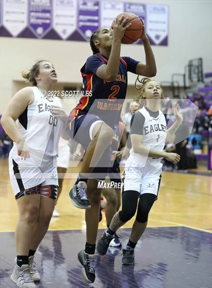 Thumbnail 3 in Example Academy vs Purcell Marian (OGBR Classic in the City) photogallery.