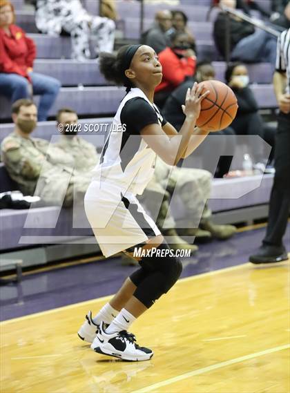 Thumbnail 1 in Example Academy vs Purcell Marian (OGBR Classic in the City) photogallery.