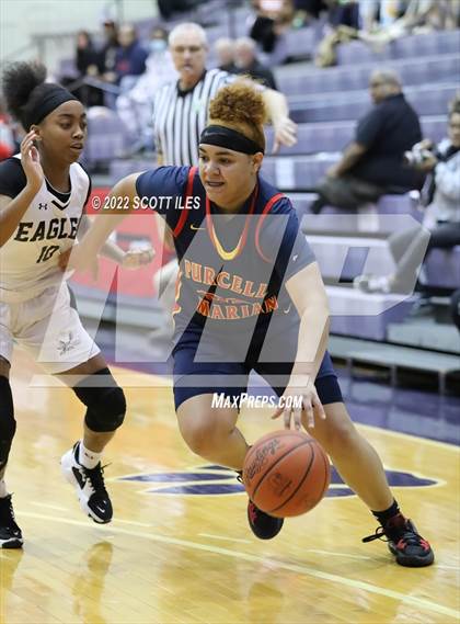 Thumbnail 1 in Example Academy vs Purcell Marian (OGBR Classic in the City) photogallery.