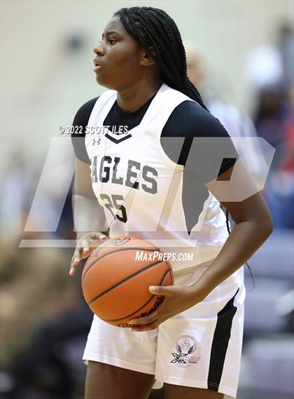 Thumbnail 1 in Example Academy vs Purcell Marian (OGBR Classic in the City) photogallery.