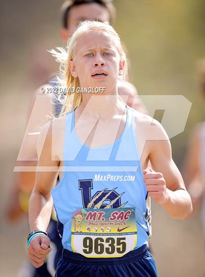 Thumbnail 3 in Mt SAC Invitational (Division 1 -  Race 78) photogallery.