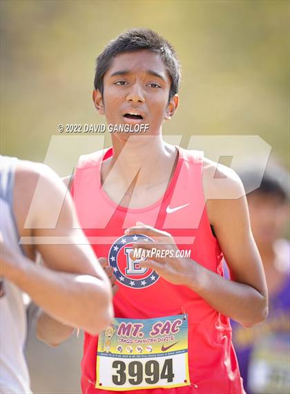 Thumbnail 2 in Mt SAC Invitational (Division 1 -  Race 78) photogallery.