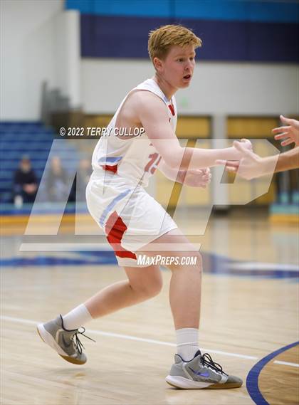Thumbnail 1 in Salem Hills vs. Granger (Eagle Holiday Shootout) photogallery.
