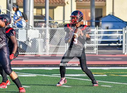 Thumbnail 3 in Moreau Catholic @ James Logan photogallery.