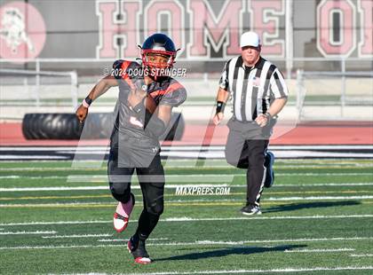 Thumbnail 1 in Moreau Catholic @ James Logan photogallery.
