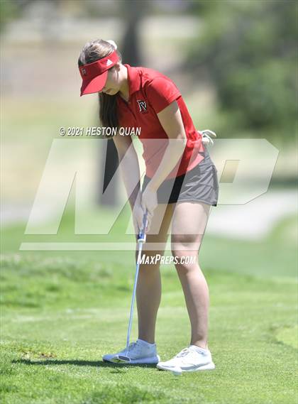 Thumbnail 1 in CIF-SS Girls D1 Team Golf Finals 1/2 photogallery.