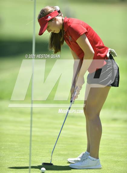 Thumbnail 1 in CIF-SS Girls D1 Team Golf Finals 1/2 photogallery.