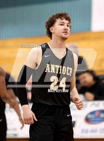 Thumbnail 1 in Antioch vs. St. Patrick-St. Vincent (Simply Showdown) photogallery.