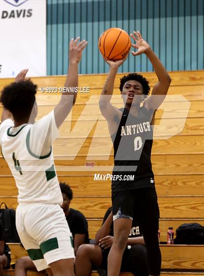 Thumbnail 2 in Antioch vs. St. Patrick-St. Vincent (Simply Showdown) photogallery.