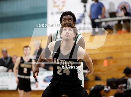 Thumbnail 3 in Antioch vs. St. Patrick-St. Vincent (Simply Showdown) photogallery.
