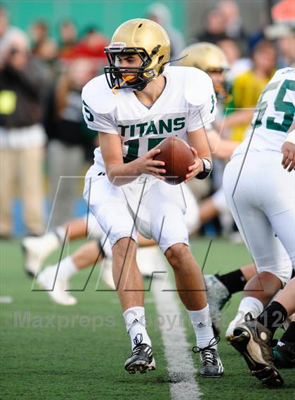 Thumbnail 1 in Boylan vs. Lake Zurich (IHSA 7A Quarterfinal) photogallery.