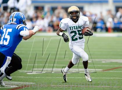 Thumbnail 1 in Boylan vs. Lake Zurich (IHSA 7A Quarterfinal) photogallery.