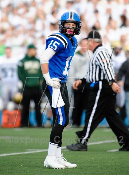 Thumbnail 2 in Boylan vs. Lake Zurich (IHSA 7A Quarterfinal) photogallery.