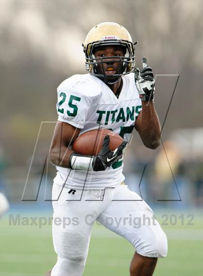 Thumbnail 1 in Boylan vs. Lake Zurich (IHSA 7A Quarterfinal) photogallery.