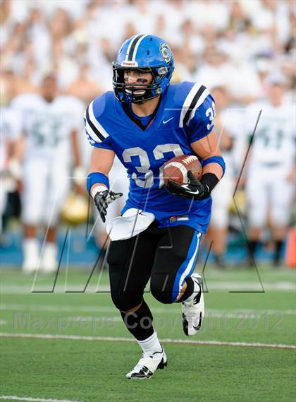 Thumbnail 2 in Boylan vs. Lake Zurich (IHSA 7A Quarterfinal) photogallery.