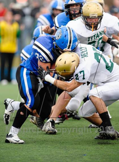 Thumbnail 3 in Boylan vs. Lake Zurich (IHSA 7A Quarterfinal) photogallery.