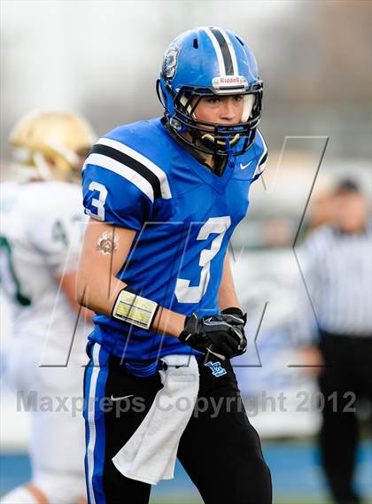 Thumbnail 1 in Boylan vs. Lake Zurich (IHSA 7A Quarterfinal) photogallery.